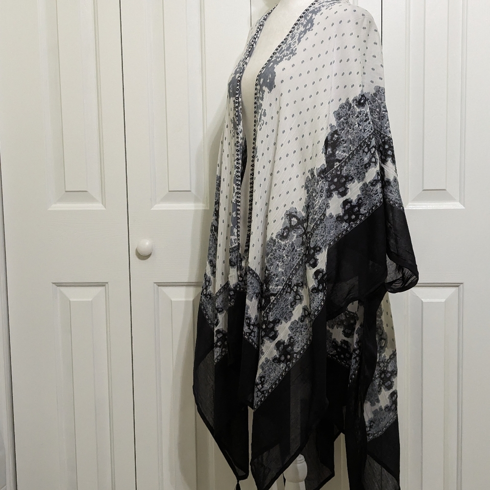 Shore Drive Kimono - Picture 6 of 7